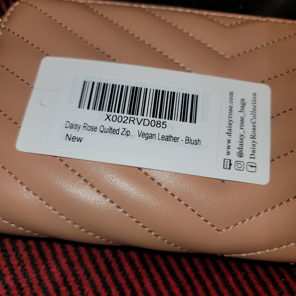 DAISY ROSE Blush Wallet - Picture 3 of 10